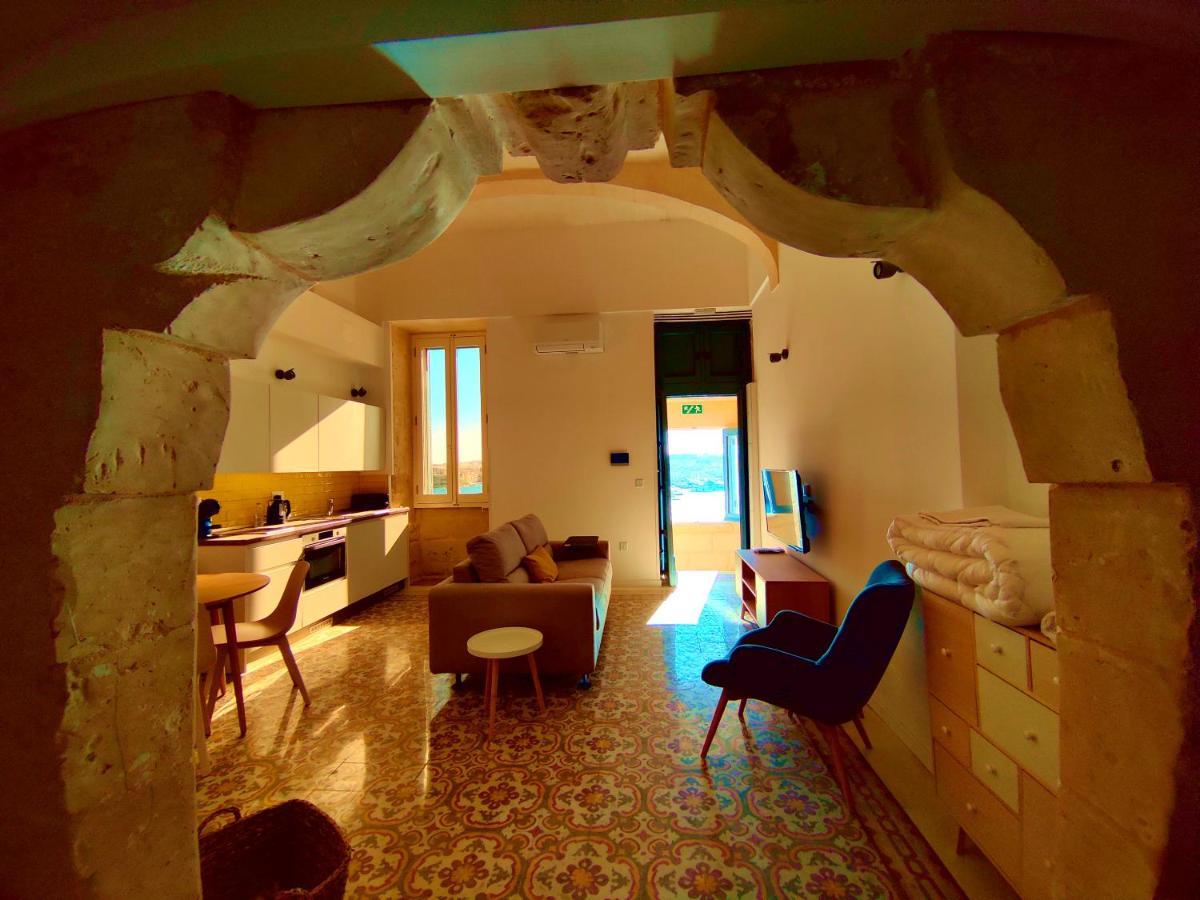 ואלטה Oasis 22 Savynomad Harbour Residences Wow Views מראה חיצוני תמונה
